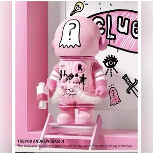 Pop Mart Mega Space Molly 100% V4 - Pink Trevor Andrew